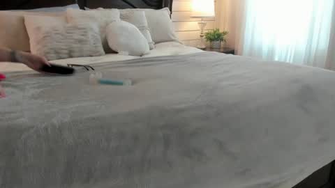 lacii_lo online show from 28, 7, 2026