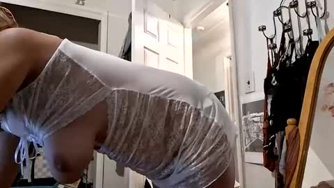 lacybell online show from 14, 4, 2026