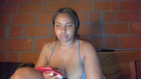 Akyra  online show from 10, 12, 2024