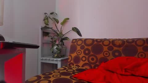 Laden And Juan online show from 5, 3, 2025