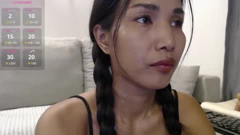 Mia online show from 10, 5, 2026