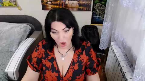 lady_boom_ online show from 2, 12, 2025