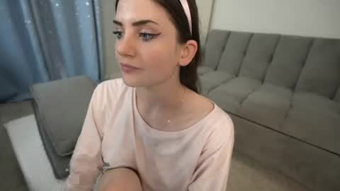 Anna online show from 11, 7, 2026