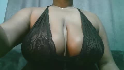 lady_dearra online show from 25, 4, 2026