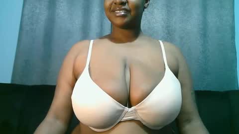 Snapshot of lady_dearra chatting on 11, 6, 2026 lady_dearra online show from 11, 6, 2026
