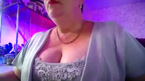 Lady Gloria online show from 8, 8, 2026
