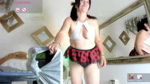 Snapshot of lady_hellen chatting on 13, 5, 2026 online show from 13, 5, 2026