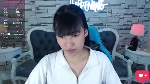 Snapshot of lady_violet_bridgerton_a chatting on 7, 2, 2025 Lady Violet Bridgerton online show from 7, 2, 2025