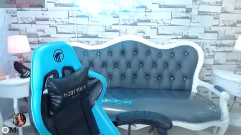 Snapshot of lady_violet_bridgerton_a chatting on 20, 2, 2025 Lady Violet Bridgerton online show from 20, 2, 2025