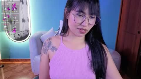 Snapshot of lady_violet_bridgerton_a chatting on 13, 10, 2025 Lady Violet Bridgerton online show from 13, 10, 2025