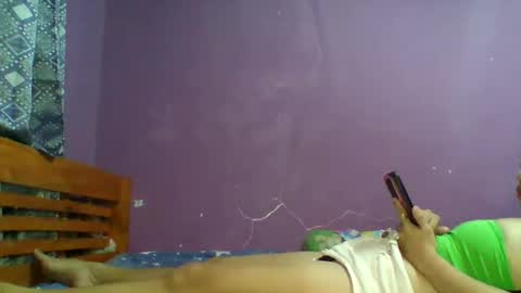 Snapshot of lady_yours69xx chatting on 15, 5, 2026 corz online show from 15, 5, 2026