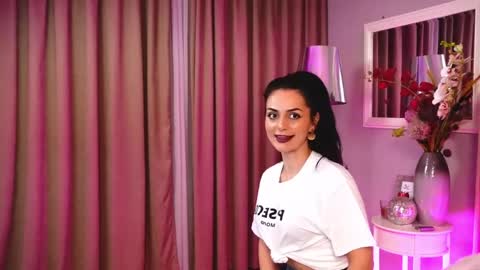 LadyAnyaa online show from 4, 4, 2026