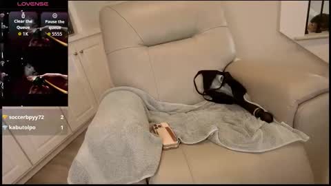 Snapshot of ladybabs chatting on 11, 11, 2025 Ladybabs online show from 11, 11, 2025