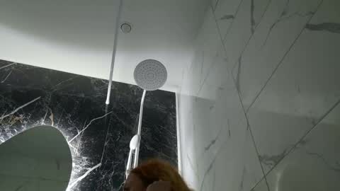 Sima Ladybigsmile online show from 26, 4, 2026