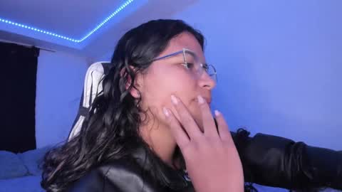  Lady  online show from 24, 1, 2025