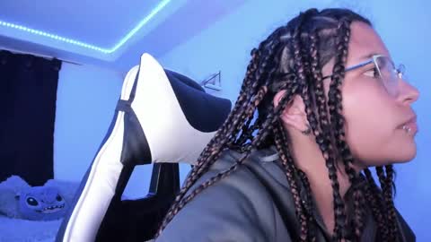  Lady  online show from 8, 2, 2025