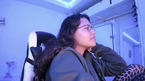  Lady  online show from 7, 6, 2026