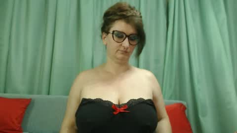 Nicole.... online show from 7, 7, 2026