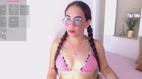 Isabella  online show from 6, 3, 2026