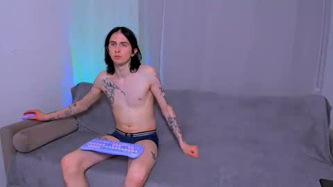 Snapshot of ladytrep chatting on 12, 11, 2025 LadyTrep online show from 12, 11, 2025