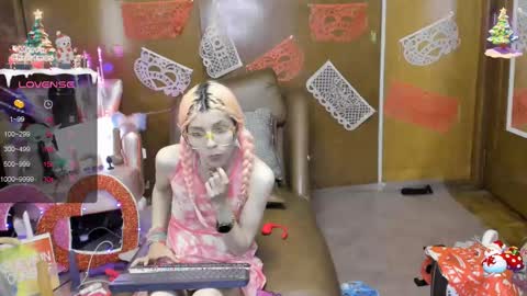 Skinnygirl online show from 15, 2, 2025