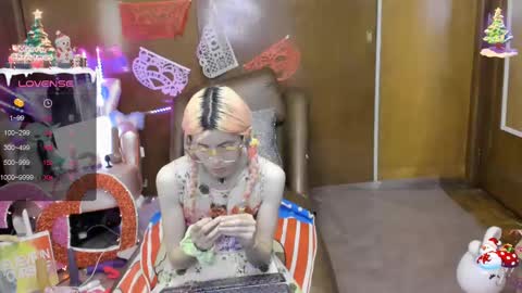 Skinnygirl online show from 25, 2, 2025