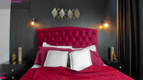 Snapshot of laia_jonees chatting on 20, 11, 2025 Laia online show from 20, 11, 2025