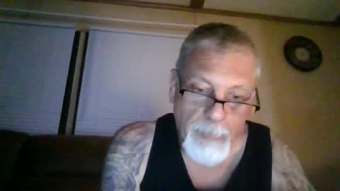 Snapshot of laidbackluxury chatting on 8, 6, 2026 laidbackluxury online show from 8, 6, 2026
