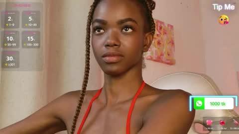 laila_petite online show from 25, 4, 2026