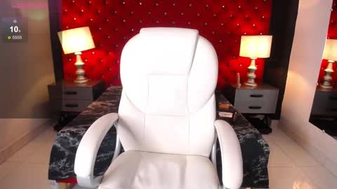 Laila Stilwills online show from 10, 9, 2025