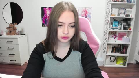 Kira online show from 10, 1, 2025