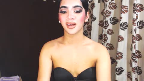 YoungMisstresslaira not into cheap online show from 19, 1, 2025