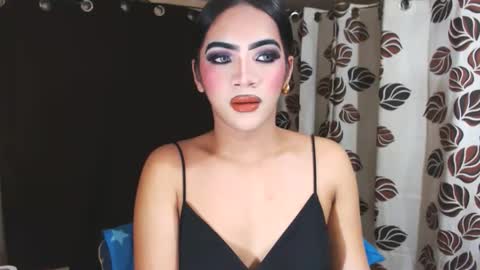 YoungMisstresslaira not into cheap online show from 4, 2, 2025