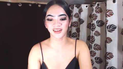 YoungMisstresslaira not into cheap online show from 7, 2, 2025