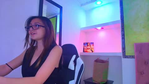 Lala clark online show from 29, 9, 2025