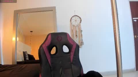 lala_demon online show from 10, 6, 2026