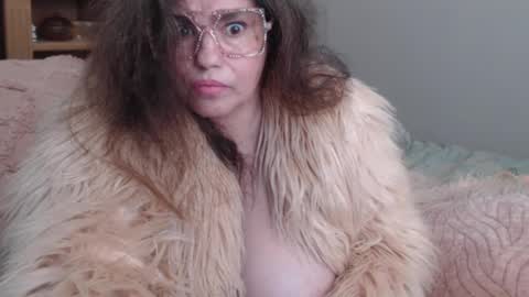 Naomi Rose online show from 16, 12, 2024