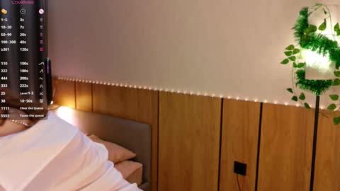 Julia online show from 8, 3, 2026