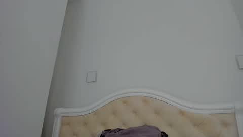 Lallie  online show from 18, 9, 2025