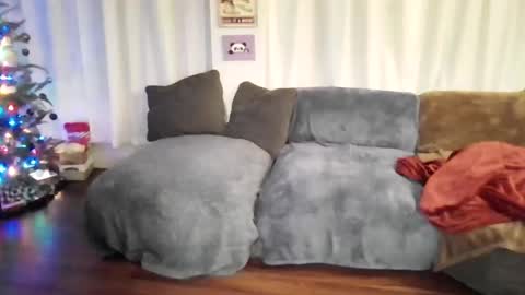 Snapshot of lalove99 chatting on 18, 12, 2025 LALOVE99 online show from 18, 12, 2025