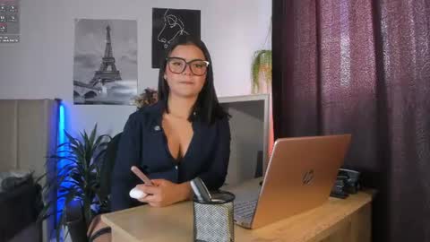  Lana  online show from 19, 6, 2026