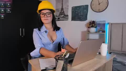  Lana  online show from 16, 7, 2026