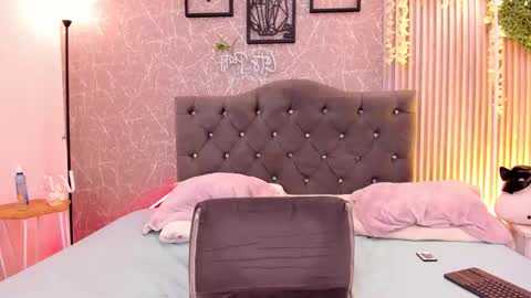 lana_gill online show from 27, 3, 2026