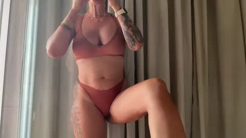 Lana online show from 27, 7, 2026