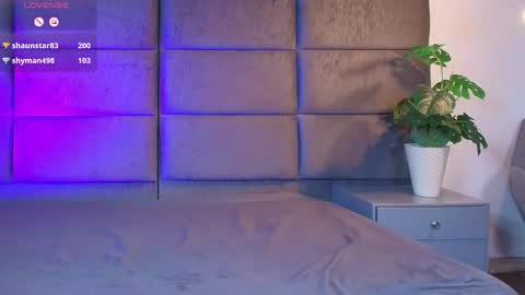 valentino moon online show from 21, 4, 2026