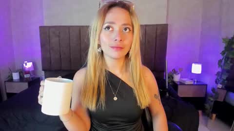 Lana online show from 12, 11, 2025