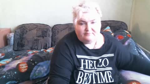 lanacat555 online show from 19, 2, 2025