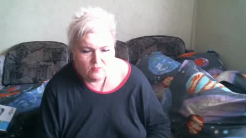 lanacat555 online show from 24, 4, 2026