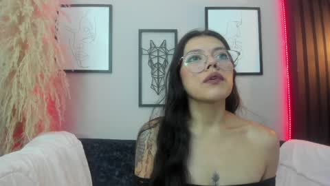 Lana online show from 19, 4, 2026