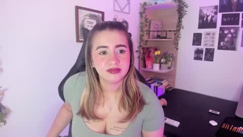 lanaherondale_ online show from 15, 9, 2025